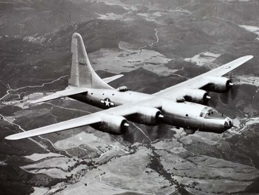 Flight Manual for the Consolidated B-32 Dominator