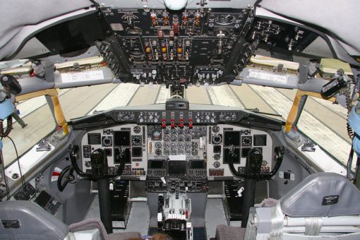 Flight Manual for the Boeing KC-135 Stratotanker 707