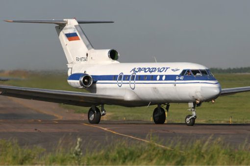 Flight Manual for the Yakovlev YAK-40