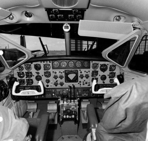 Flight Manual for the Beech L-23F Queen Air