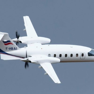 Flight Manual for the Piaggio P180 Avanti